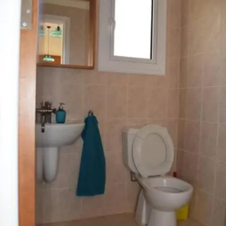 Calm 100m From The * איה נאפה