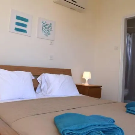 Calm 100m From The איה נאפה