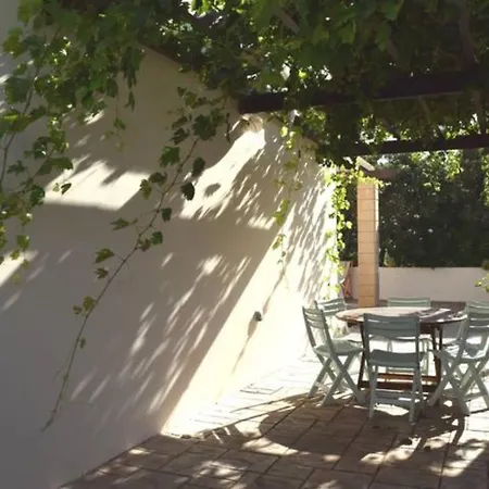 Villa Calm 100m From The *