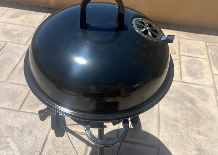 Villa Calm 100m From The