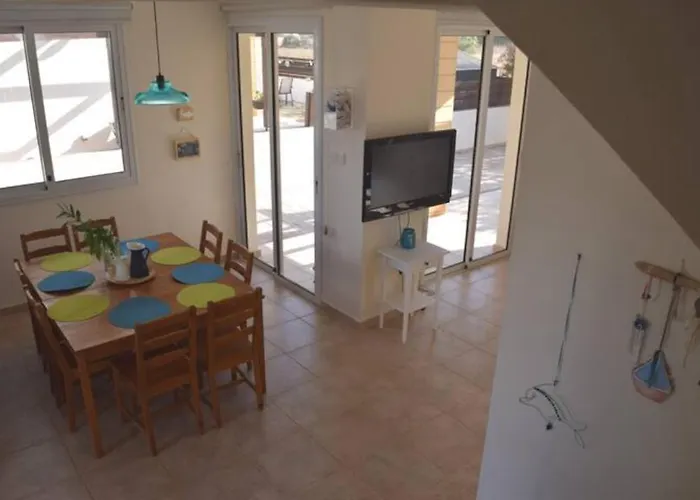 Calm 100m From The Villa